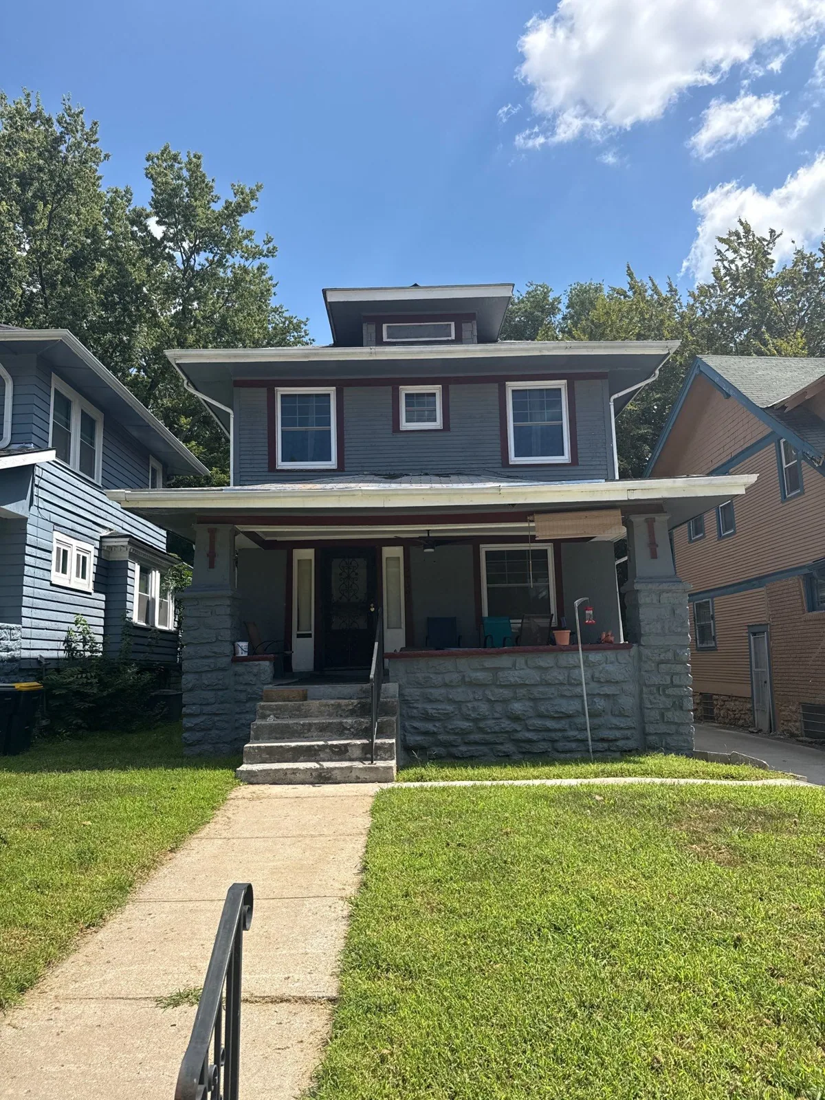 Bellefontaine home before roof replacement
